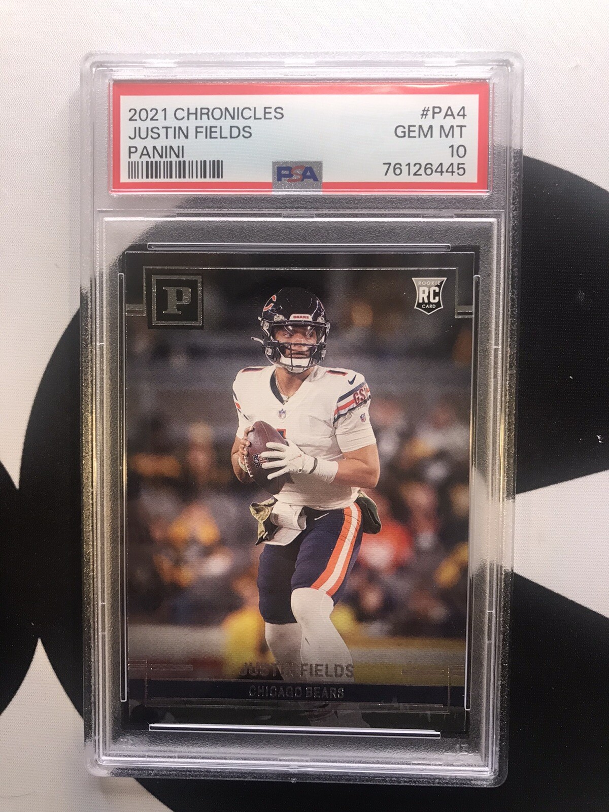 Justin Fields Panini Chronicles Momentum Triple Jersey Autographs #MJAJFI Patch