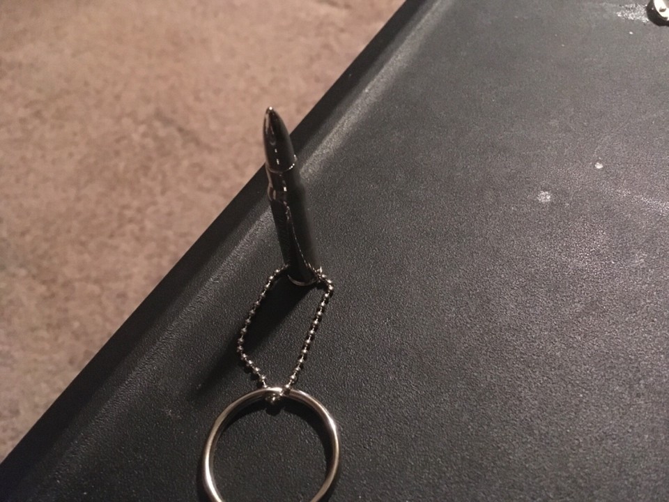 New Sniper Elite 2 Replica Bullet Keychain “kill hitler” | eBay