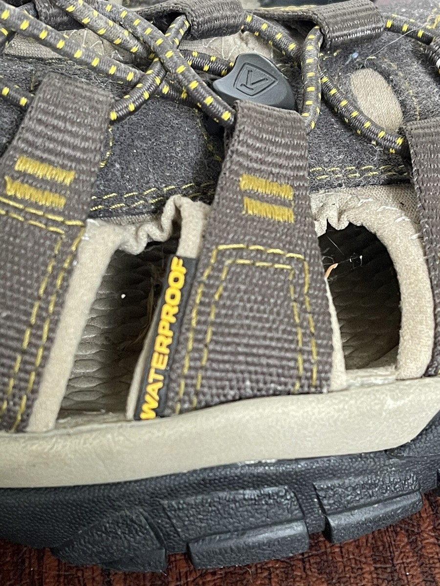KEEN Newport H2 Mens US 8 Hiking Sandals Waterproof Gray Tan  display picture 2