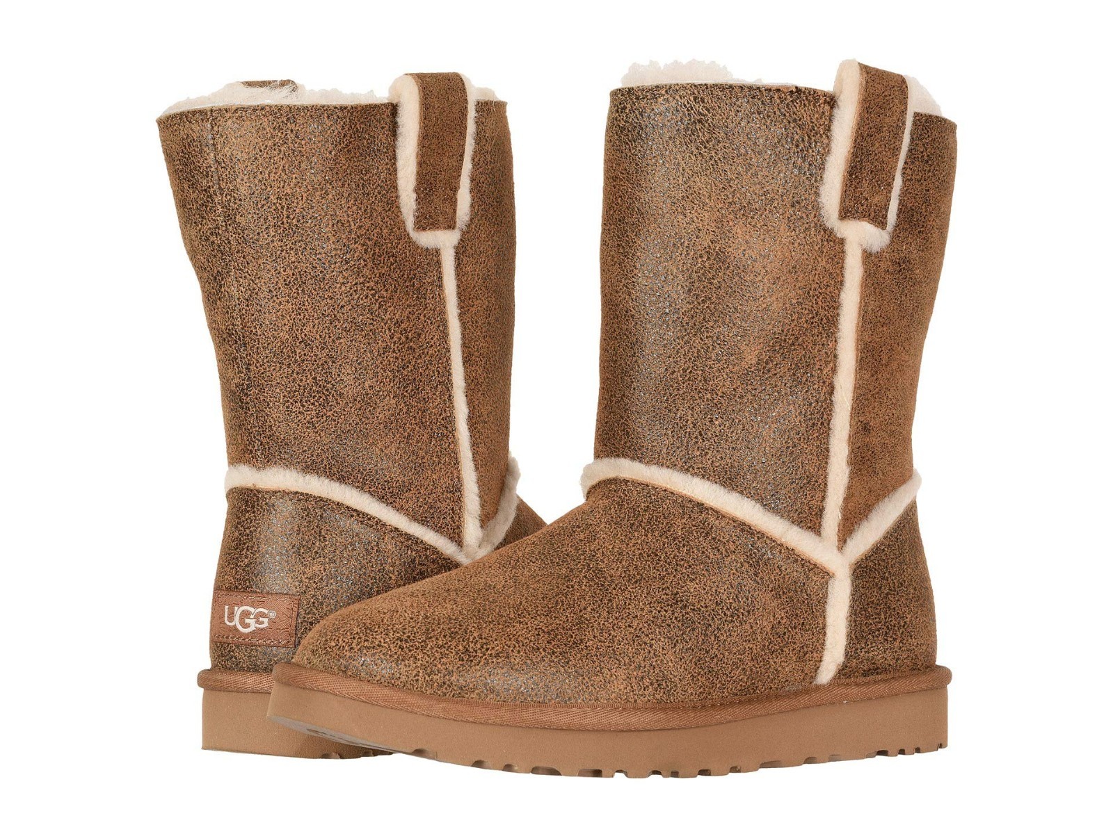 ugg classic short spill seam