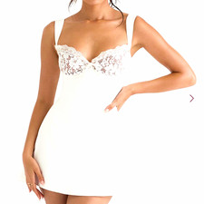 House of CB ‘Adriana’ Ivory Satin and Lace Dress Plus Cup NWOT