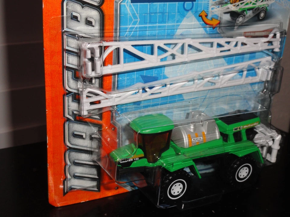 MATCHBOX 2011 REAL WORKING PARTS CROP SPRAYER DIECAST VEHICLE - Image 2 of 4