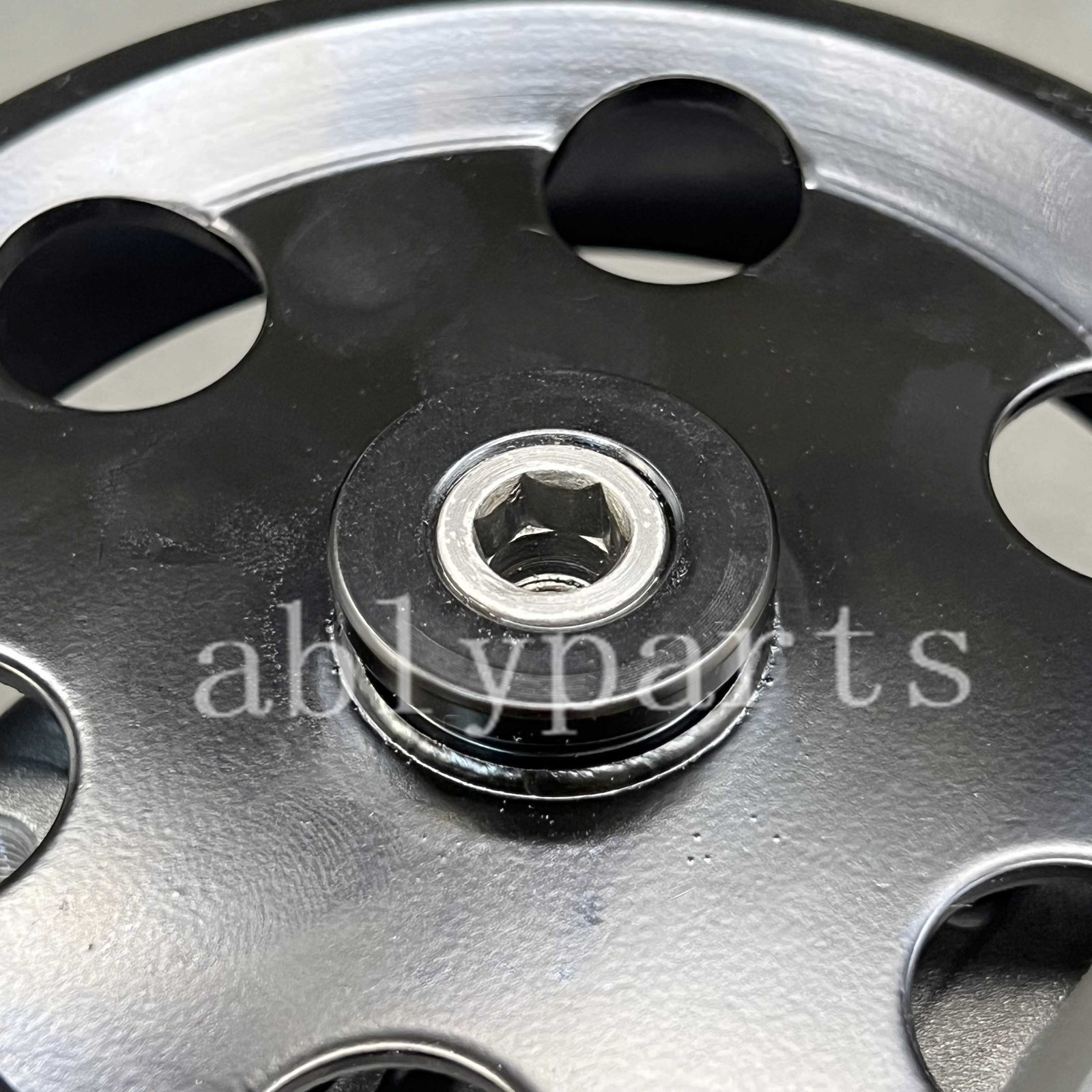 Maserati GranTurismo Sport 2012-2019 Power steering pump P/N 263369