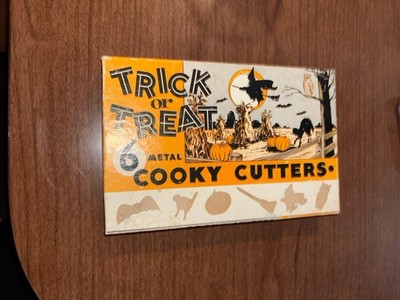 VTG 40 s 50 s NOS Cute Box 6 Halloween Cookie Cutters/cheese/PPJ/clay/heirloom