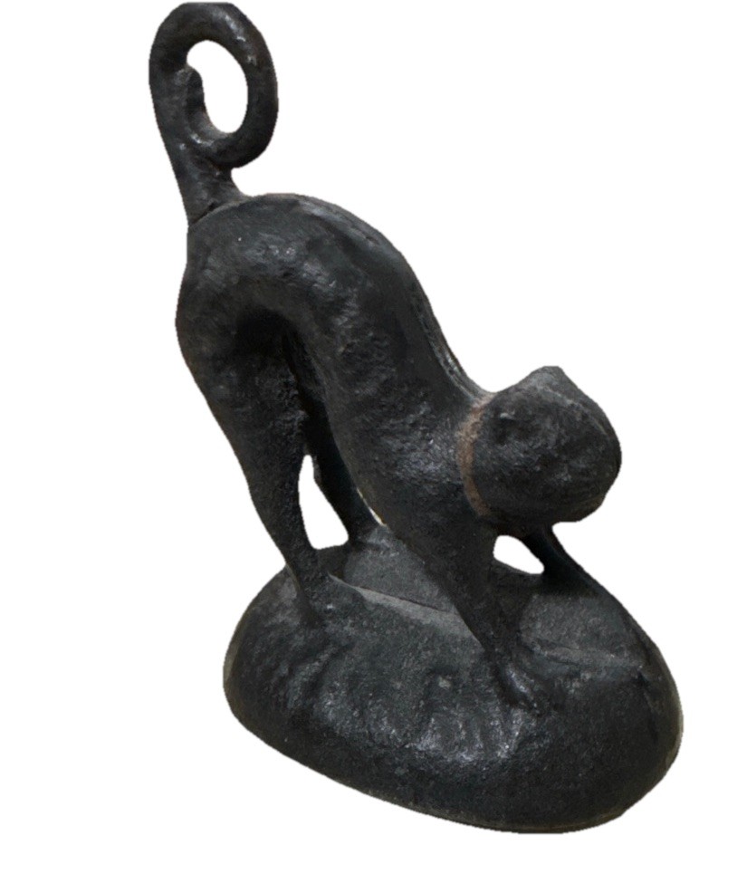 Cast iron black cat figurine with arched back, primitive style Halloween decor