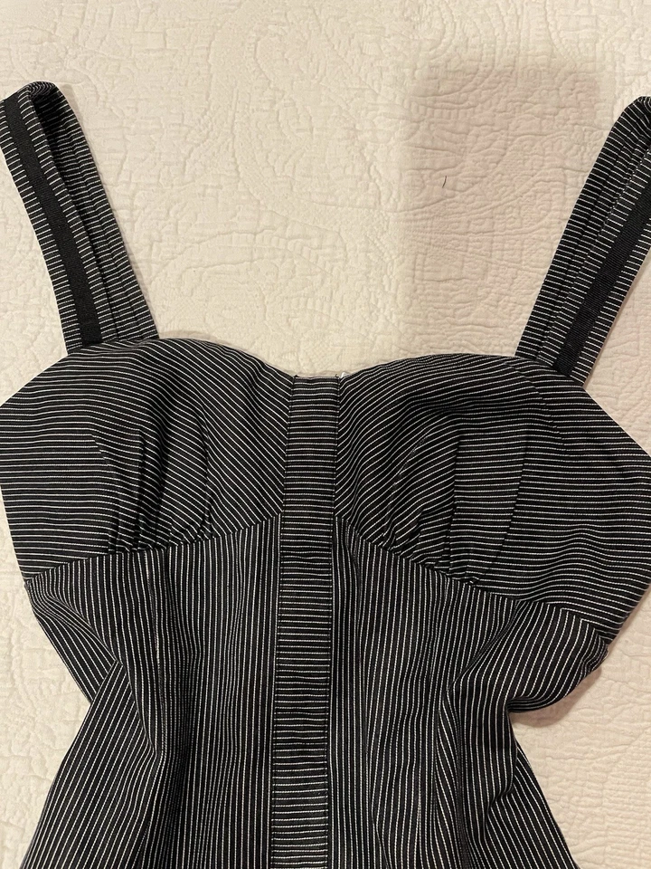 Top elástico vintage Y2K Babydoll rayas blancas y negras. Talla XS Foto 3 de 4