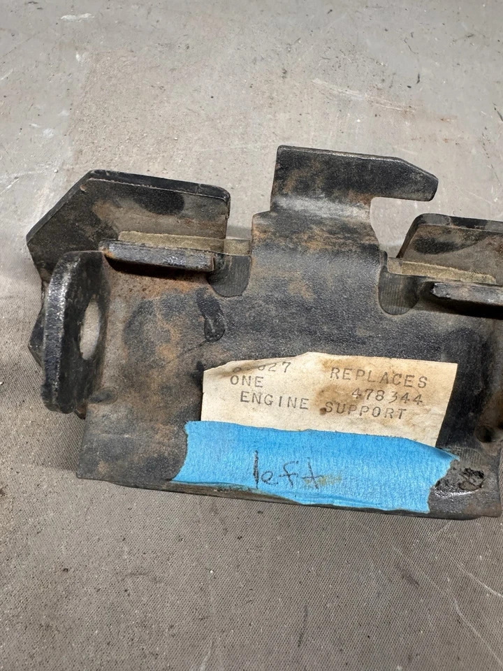 Новое из старых запасов 1964-1974 Pontiac GTO Firebird Grand Prix крепление двигателя Bonneville V8 - Изображение 3 из 4