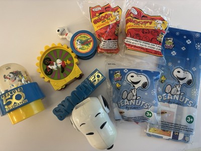 Wendy s Large Lot Of Snoopy And The Peanuts Gang Collector Series Toys Vintage
