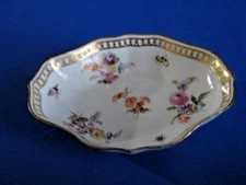 MEISSEN PORCELAIN OVAL SHAPED OPEN SALT CELLAR w/MULTIPLE FLORAL PATTERNS