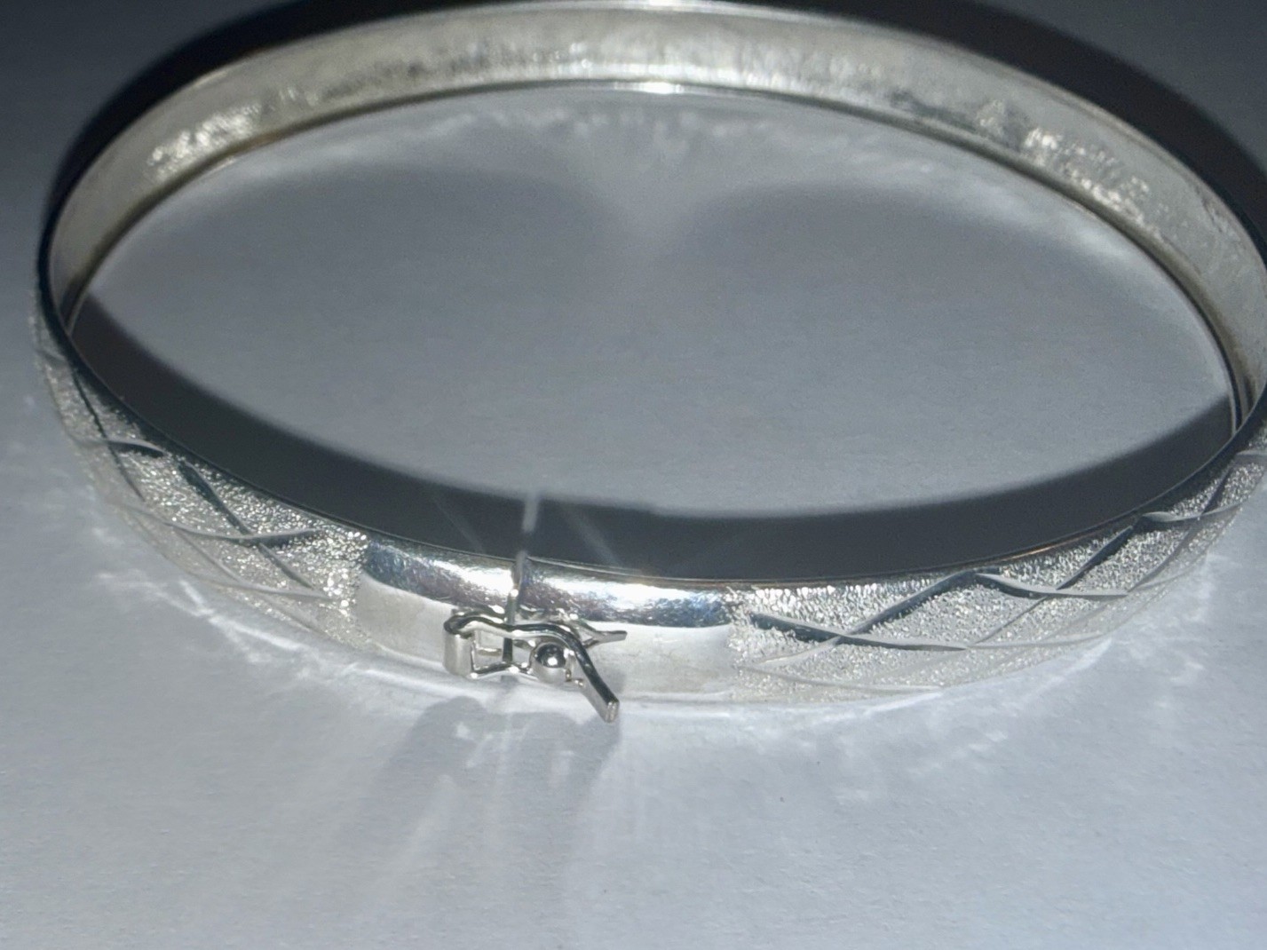 ESTATE Solid Sterling Silver Textured Engraved 7.… - image 2