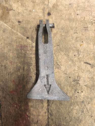 Mercedes Benz 190E W201 Hebel Haubenzieher Motorhaube