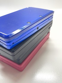 Lot Of (4) Nintendo DSi Consoles And 1 Nintendo 3DS (For Parts/Repair) UNTESTED