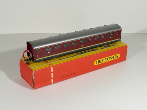 Trix Express Mittelwagen 2292 für Triebwagen 2291, OVP, Bel., 1 Kl., guter Zust. | Condition: Gebraucht