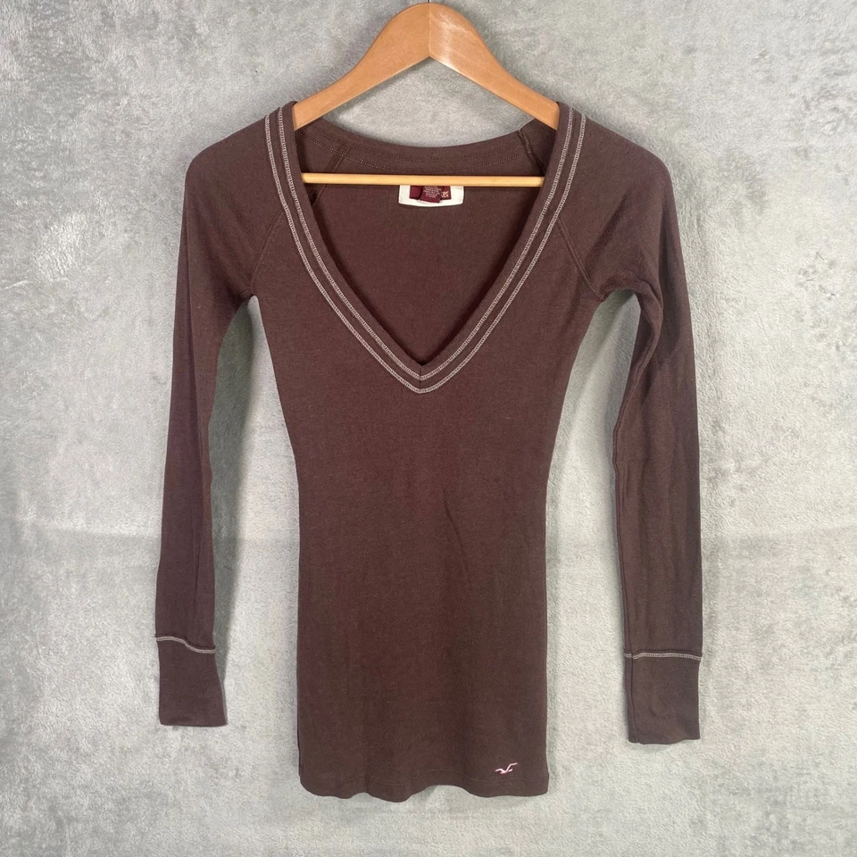 Top Babydoll Hollister Vintage Y2k Pequeño Calce Ajustado Cuello en V Bella Elena Grunge Foto 2 de 4