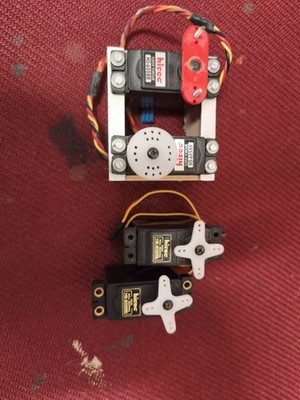 Leistungslservos 4 Stk., Hitec mit Kugellager HS 605 BB top