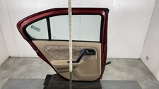 Porte arrière et accessoires Nissan PRIMERA