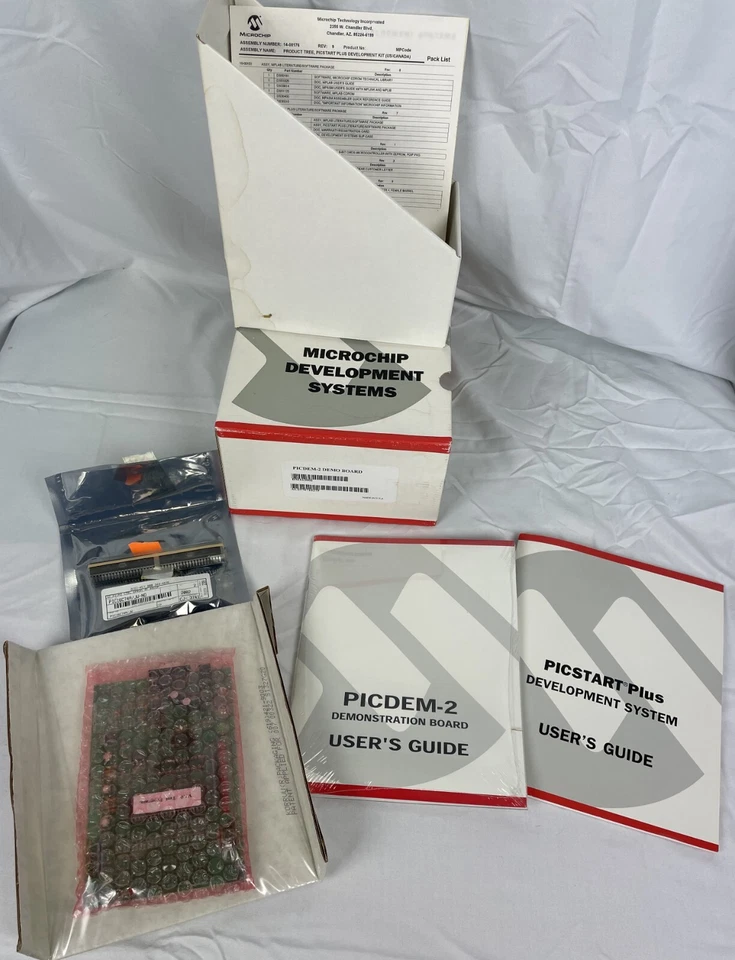 MPLAB MICROCHIP DEVELOPMENT TOOLS DM163002 PICDEM-2 Demo Board - Image 2 of 3