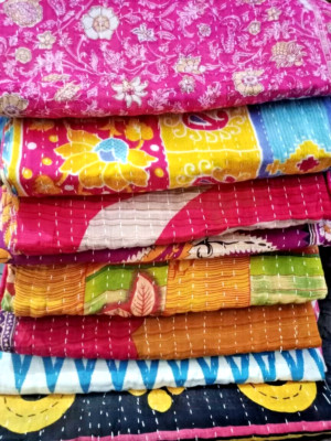 Wholesale Lot of 100 Vintage Handmade Multicolor Kantha Quilts,Reversible Throws