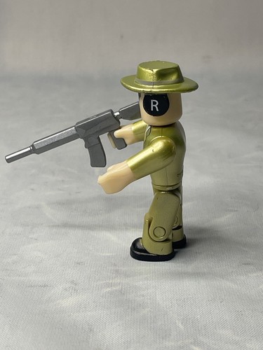 Roblox Jailbreak Celestial Deluxe Gold Figure - Picture 5 of 5