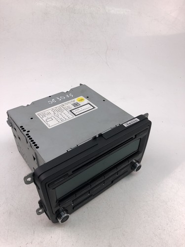 DE3075 VW Passat 2010 CD Radio Kontrolle 1K0035186AA [ Pin / Code Nicht