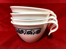 Corelle Blue Onion Set Of 4 Hook Handle Cups USA