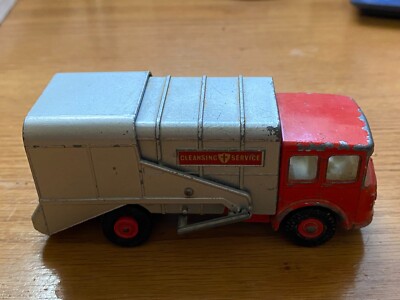 Matchbox King Size Refuse Truck av-82