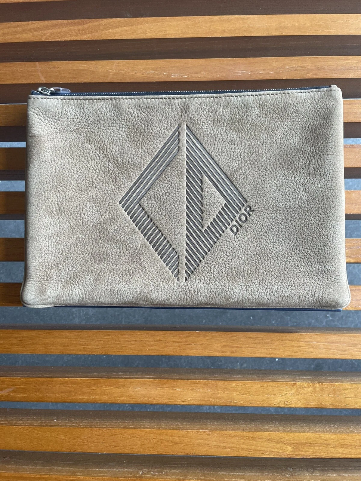 « Cactus Jack Dior » Travis Scott SS22 embrayage zippé cuir unisexe marron inédit