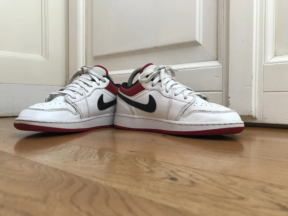 Nike Air Jordan 1 Retro Low, foto 4 di 5