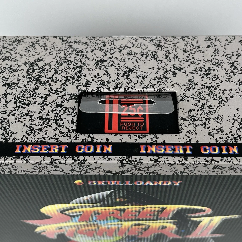 SkullCandy Street Fighter 35th Anniversary Limited Edition Gaming Headset - New - Image 3 of 4