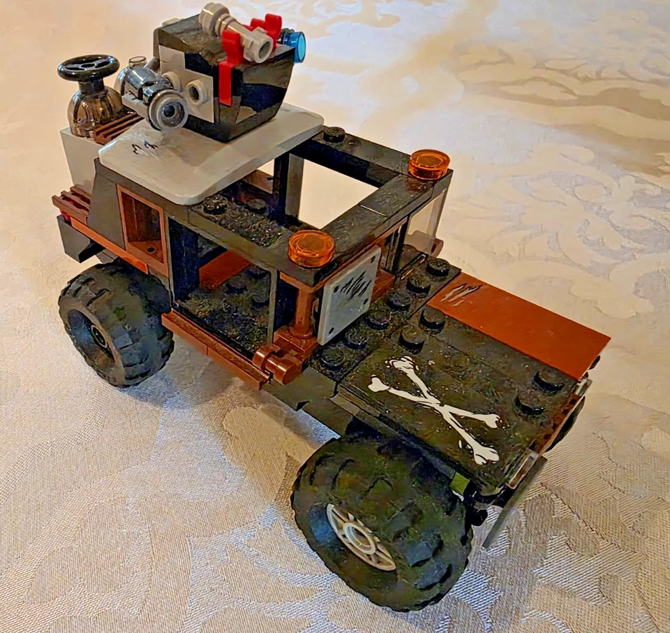 Lego Marvel Super Heroes 76050 - Atraco de peligro Crossbones - Con instrucciones Foto 2 de 4