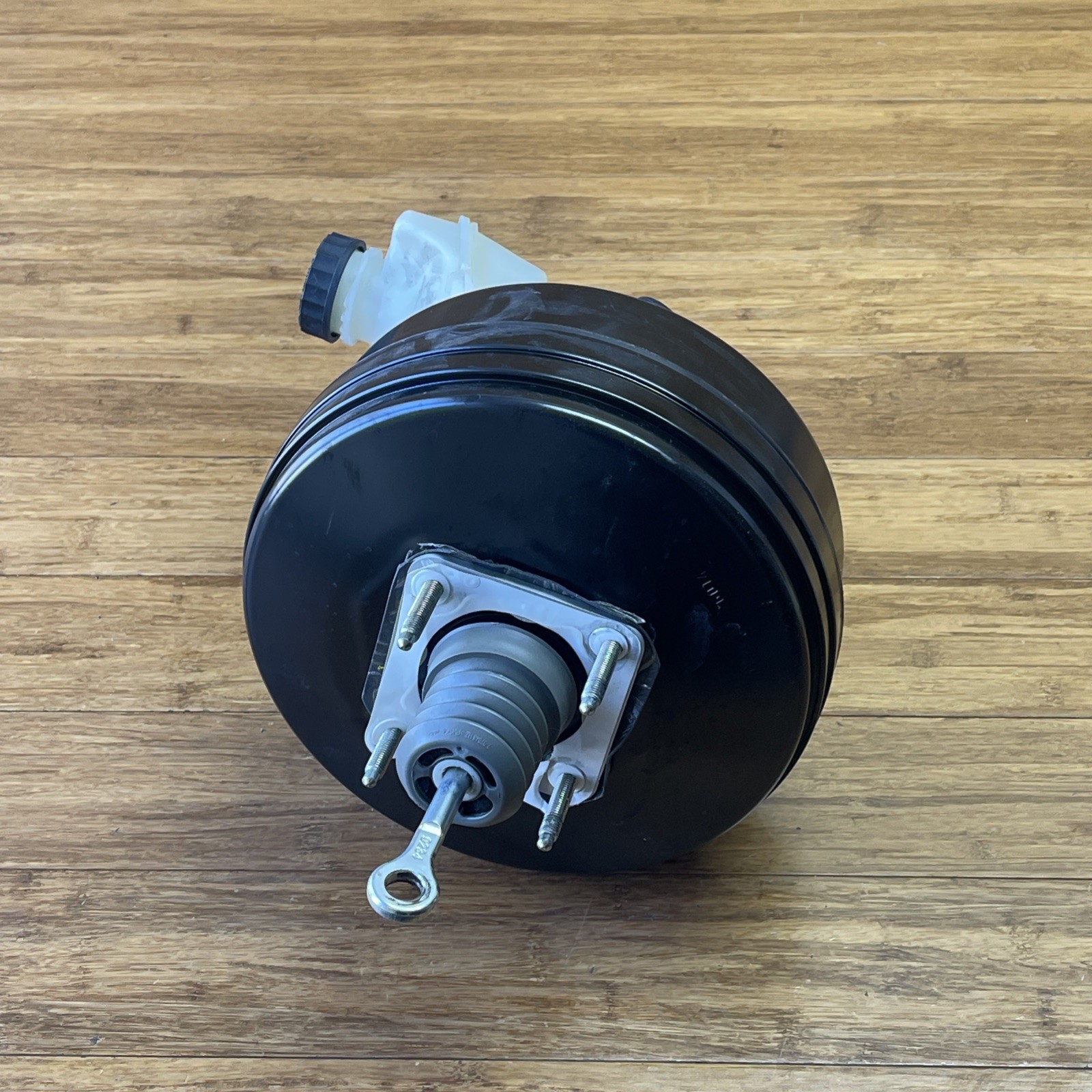 Maserati Ghibli 2013-2024 Brake master cylinder