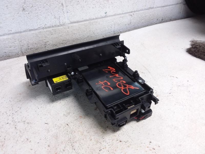 Maserati Ghibli 2023 Front Lower Console instrument panel Black