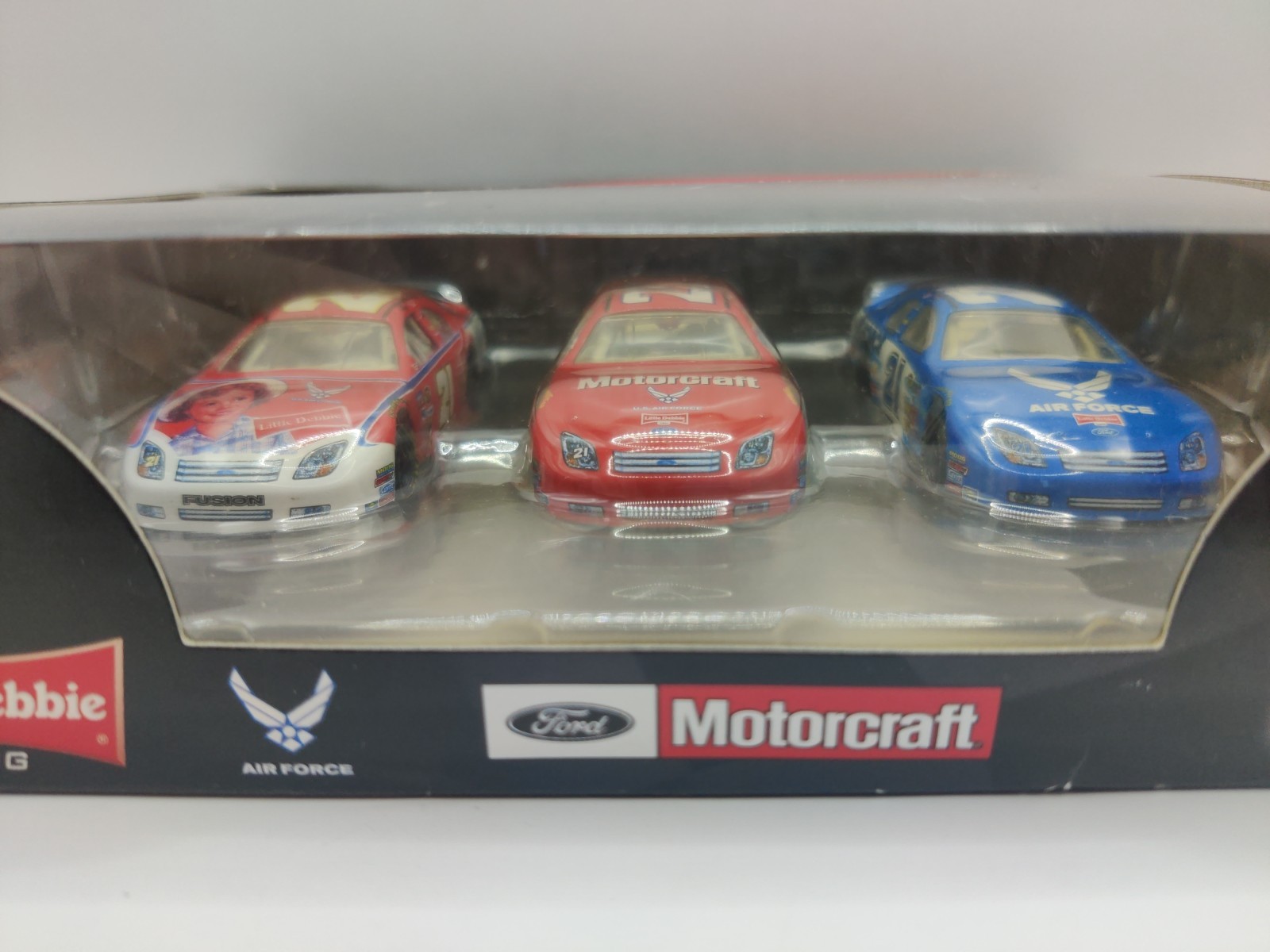 2006 Motorsports Authentics Wood Brothers #21 Little Debbie Racing Set 1:64 NEW