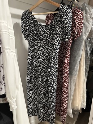 Herlipto Cherry Pattern Cache-Coeur M