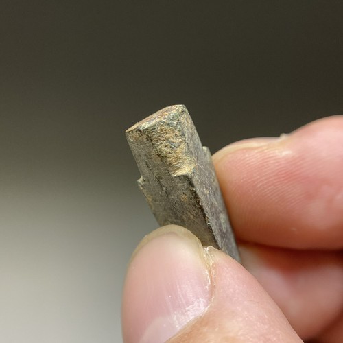 C06 Ancient Chinese bronze arrowhead . Warring States. State of Qin 秦国青铜三棱箭头 - Picture 5 of 11