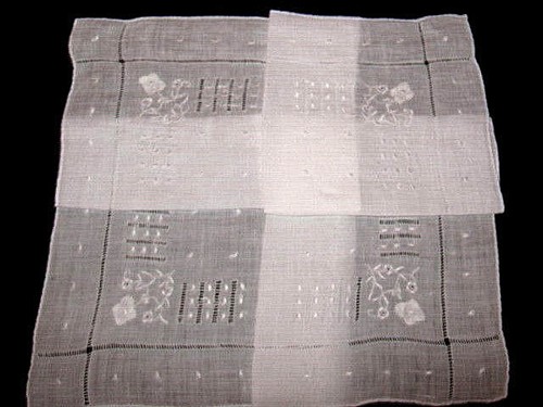 Amazing* VTG*HAND EMBROIDERED Tiny Flowers*Drawn Thread*WEDDING*HANKY*MADEIRA - Picture 4 of 4
