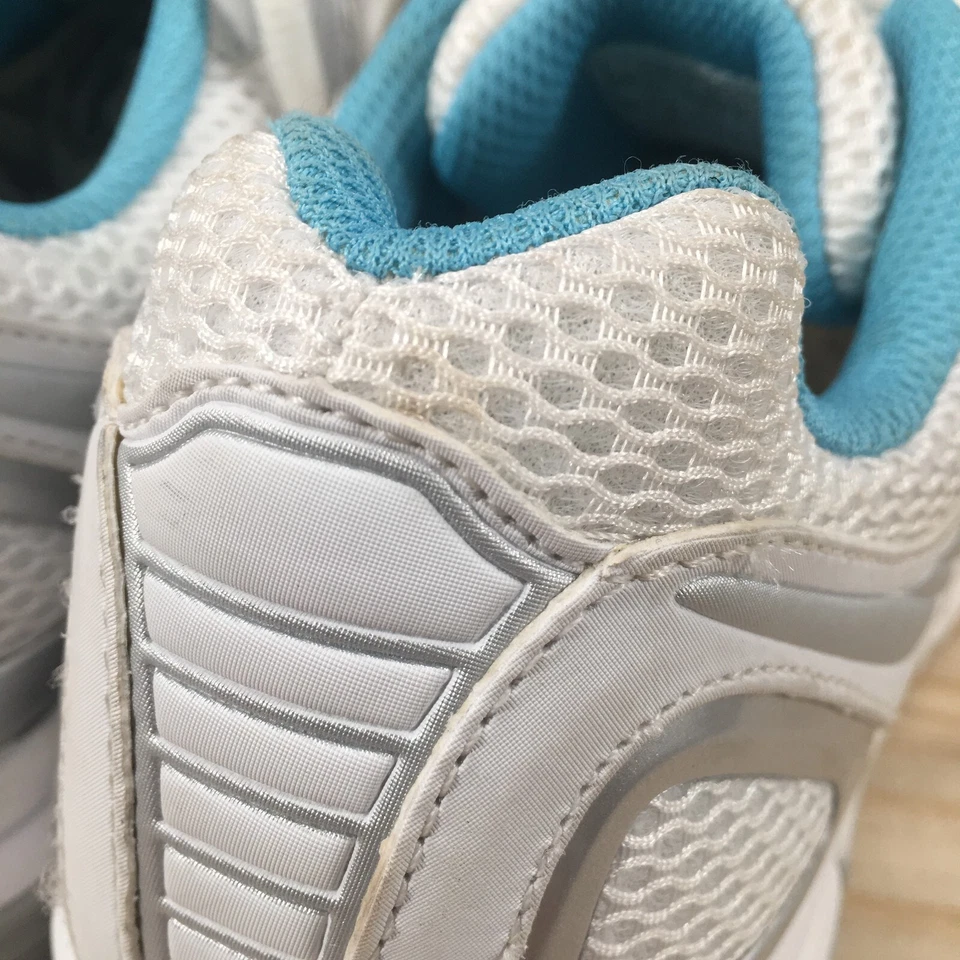 Gravity Defyer Zapatos Mujer 7.5 Tenis para Correr Blancos Con Cordones Parte Superior Baja Comodidad Foto 4 de 4