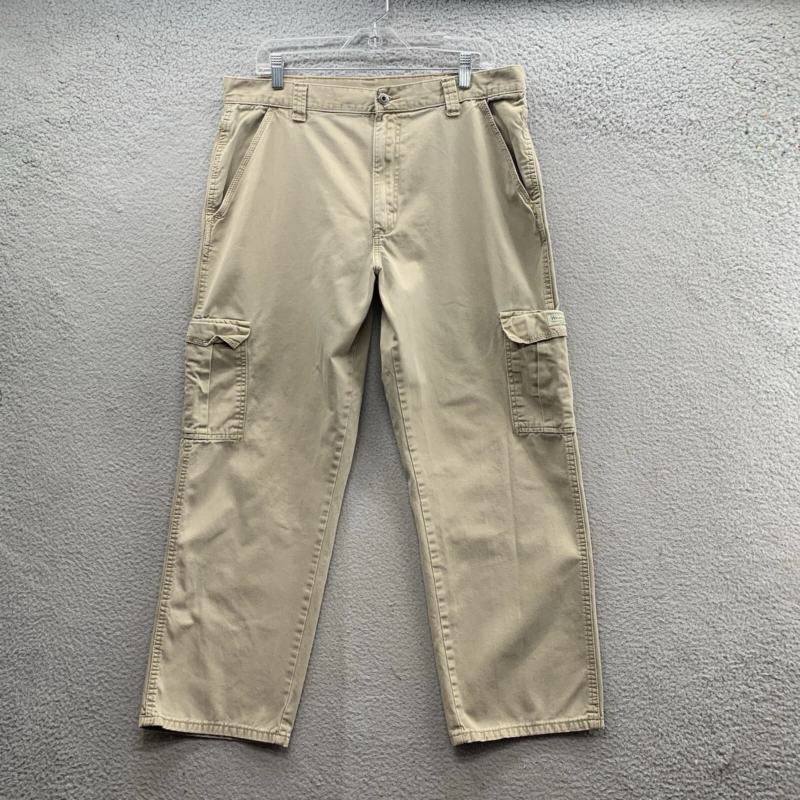 Wrangler Cargo Pants Relaxed Fit Straight Leg Utility Beige Khaki 36x30 Workwear