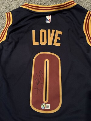 Kevin Love Cleveland Cavaliers Signed Jersey Beckett BAS COA Autograph NBA  UCLA