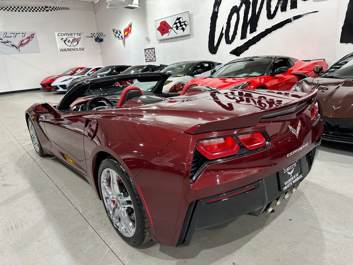 2016 [G1E] Long Beach Red Metallic Tintcoat Chevrolet Corvette   | C7 Corvette Photo 4