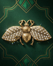 Gucci  Pendant  bees connector stamped