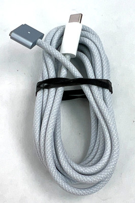Genuine Apple USB-C to Magsafe 3 Cable for MacBook Pro Air MDF14AM/A - Sky Blue