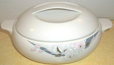 THUN PORCELAIN COVERED SERVING BOWL GOLD FLORAL PATTERN #THU28 CZECK REPUBLIC