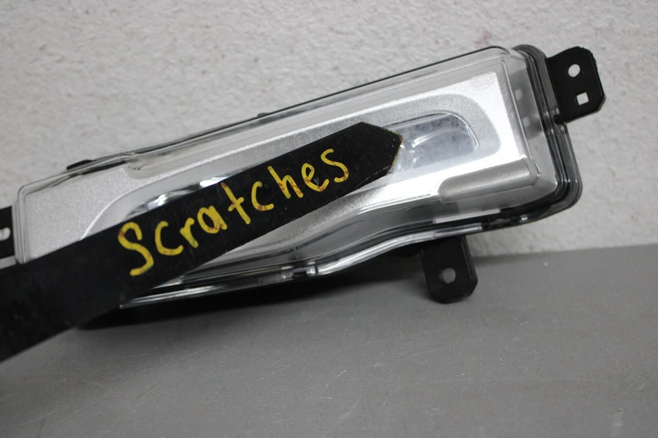 BMW X3 2018 2019 luz antiniebla lateral izquierda Foto 4 de 4