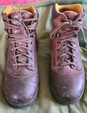 Men's Timberland 6" Alloy Toe brown Work Boot 26063 9M