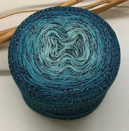 WÖLLKCHEN GP 80 €/kg Bobbel 0076, 4-fädig 0,277 kg, 1.000 m, Glitzer, Farbverlaufsgarn