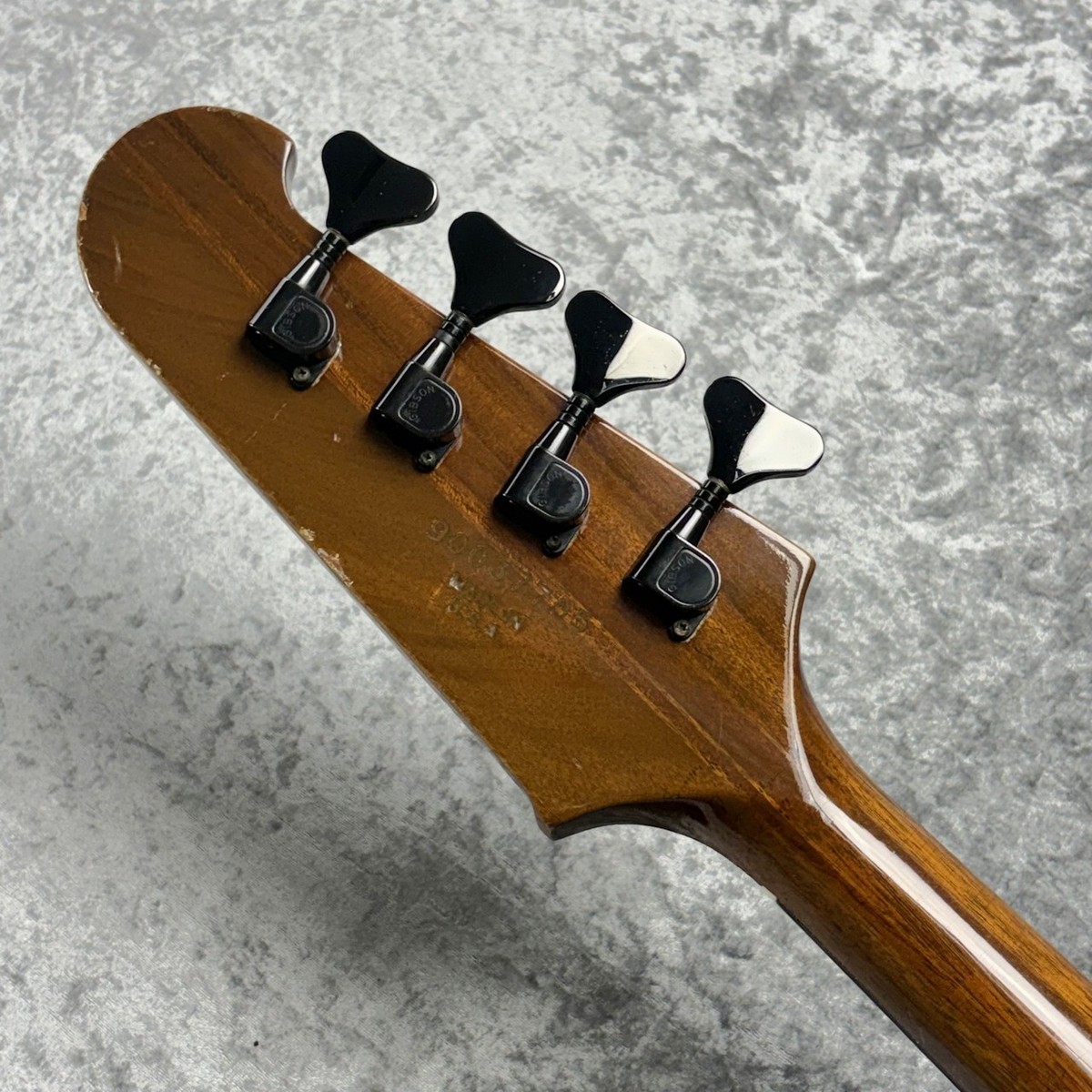 Gibson Thunderbird IV, 4.02kg, manufactured in 1997. | eBay