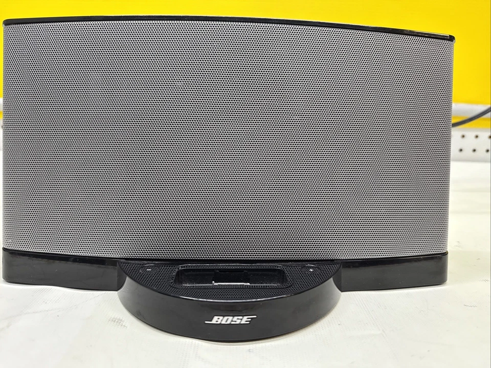Bose Sound Dock Series II Black - Image 2 of 3