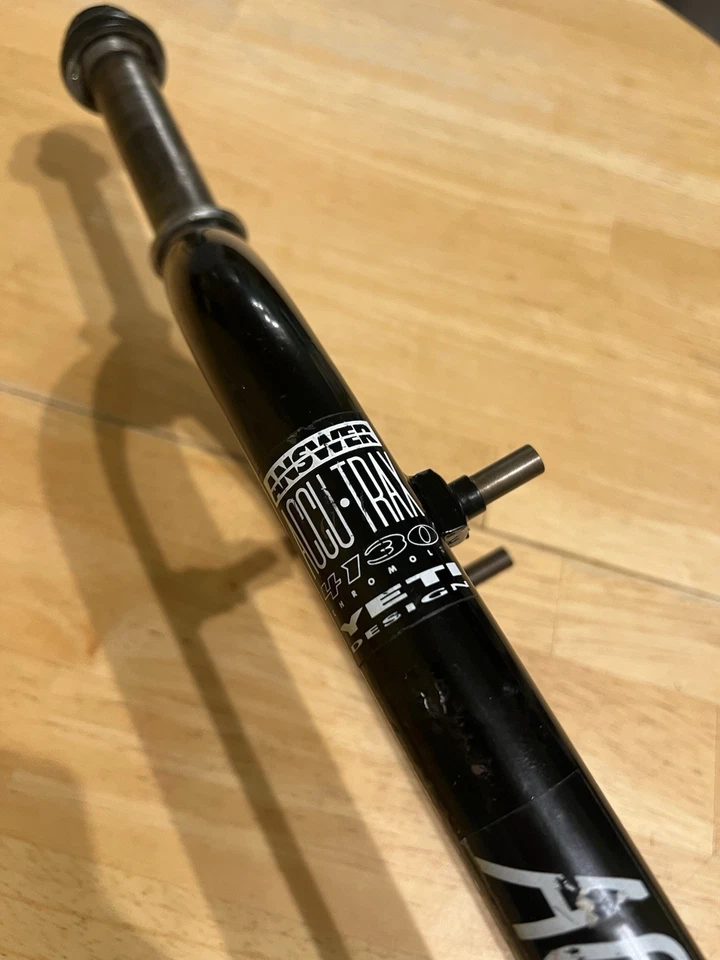 Answer AccuTrax Fork 1”, Threaded Steerer. 26” Wheel 4130 Chromoly Yeti Design - Image 4 of 4
