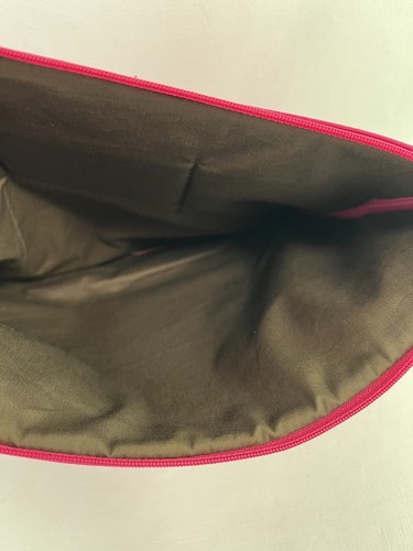 BRAND NEW Real Simple Cloth Padded Zipper Pouch-Magenta - Picture 5 of 9